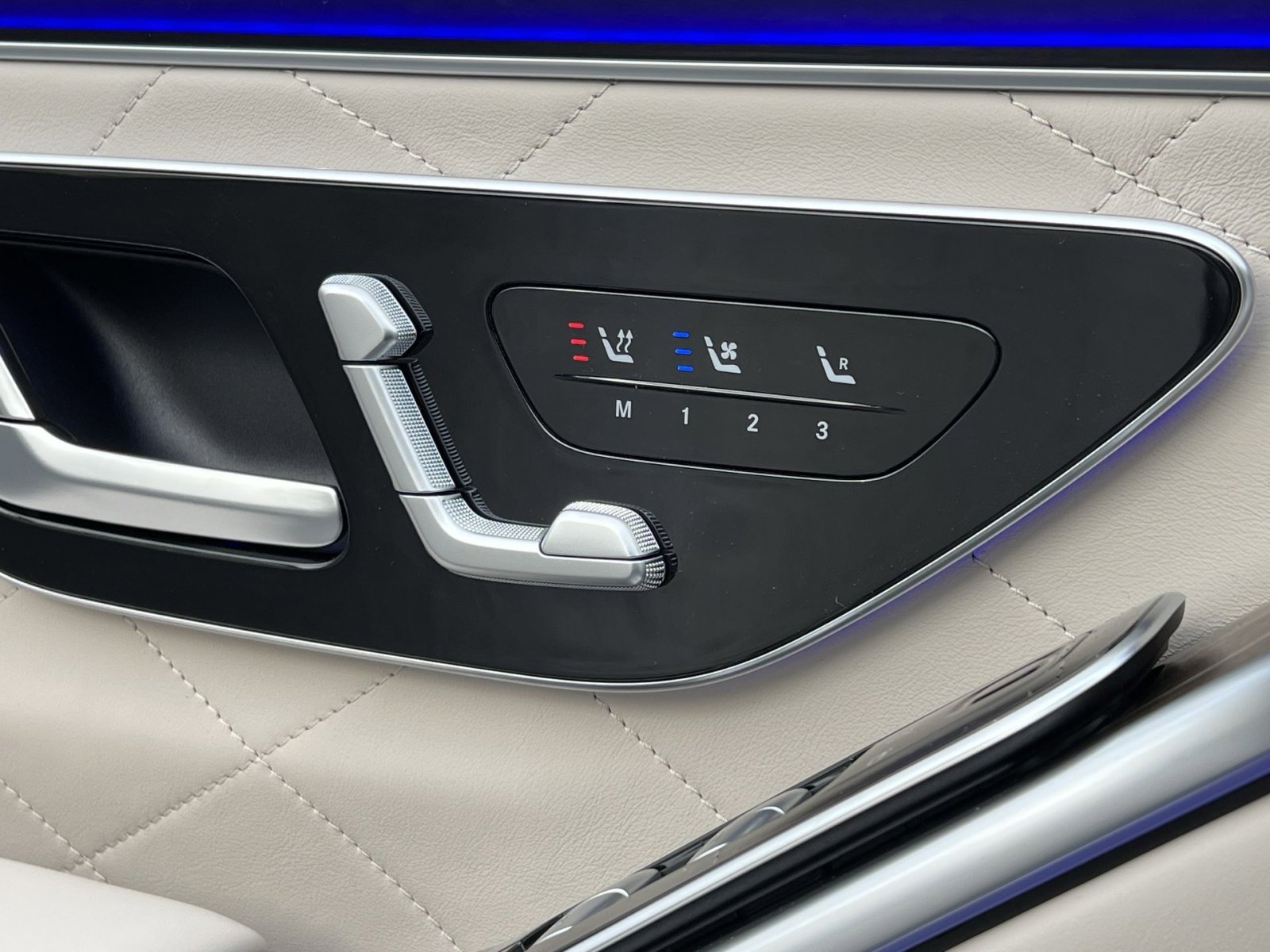 New 2026 Mercedes-Benz S 580 4MATIC Sedan image 34