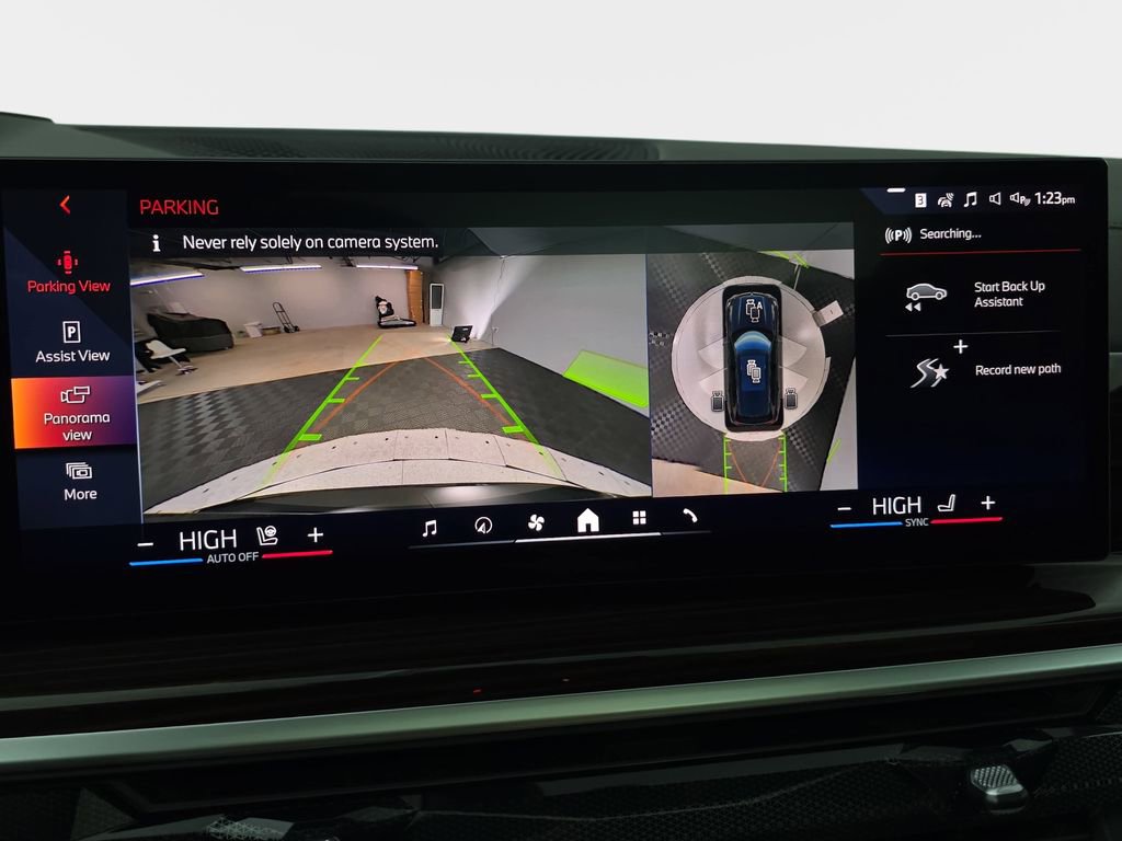 New 2026 BMW X5 xDrive50e w/ Executive Package image 23