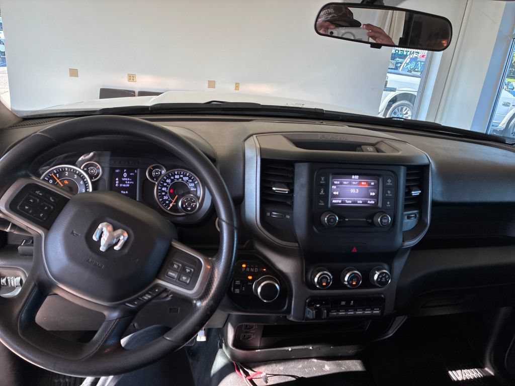 Used 2020 RAM 3500 Tradesman w/ Chrome Appearance Group AWD/4WD image 13