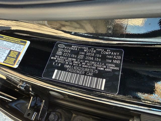 Certified 2025 Hyundai Elantra SE image 29