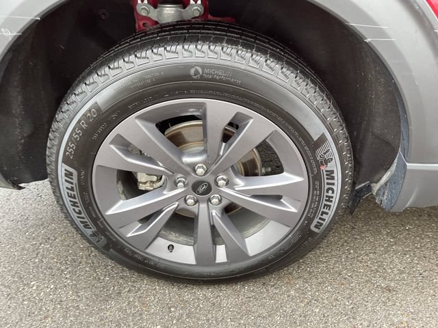 Used 2024 Ford Explorer XLT w/ Equipment Group 202A AWD/4WD image 42
