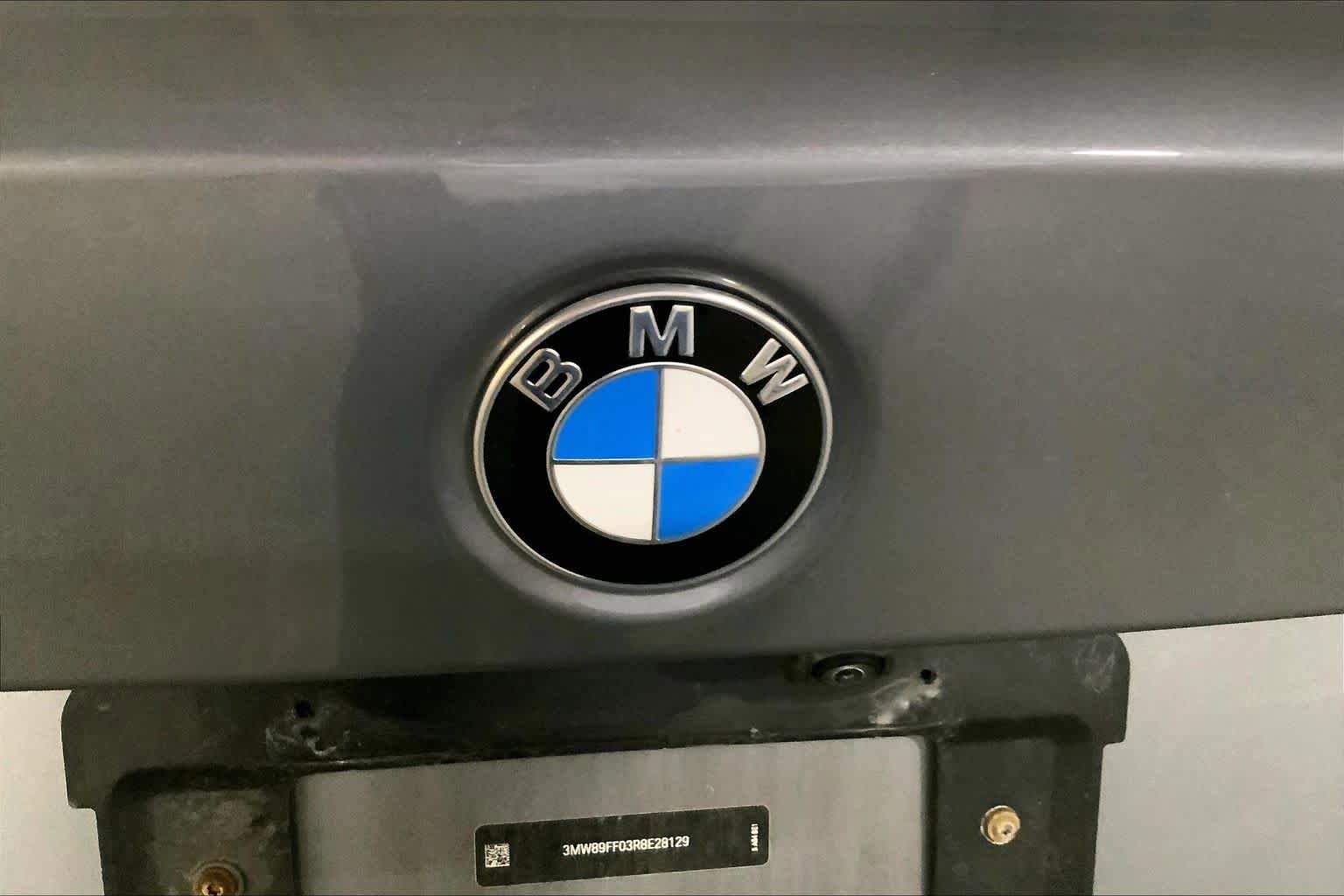 Used 2024 BMW 330i xDrive Sedan w/ Premium Package AWD/4WD image 31