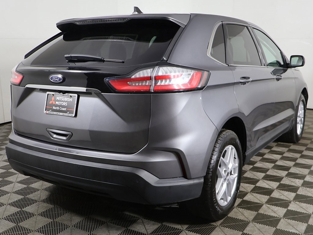Used 2024 Ford Edge SEL image 11