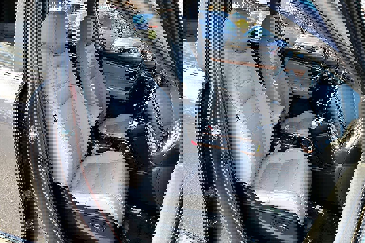 Used 2021 Honda CR-V Touring image 8