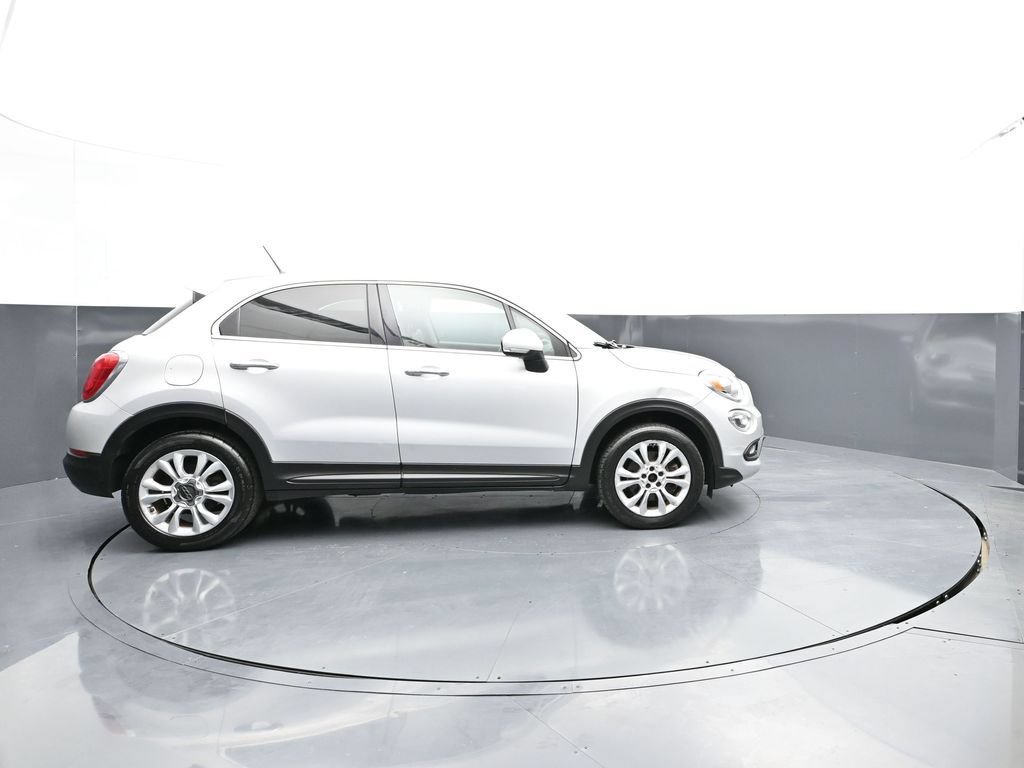 Used 2016 FIAT 500X Lounge FWD image 8