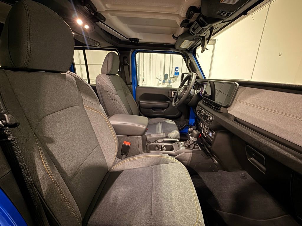 Used 2025 Jeep Gladiator Sport image 26