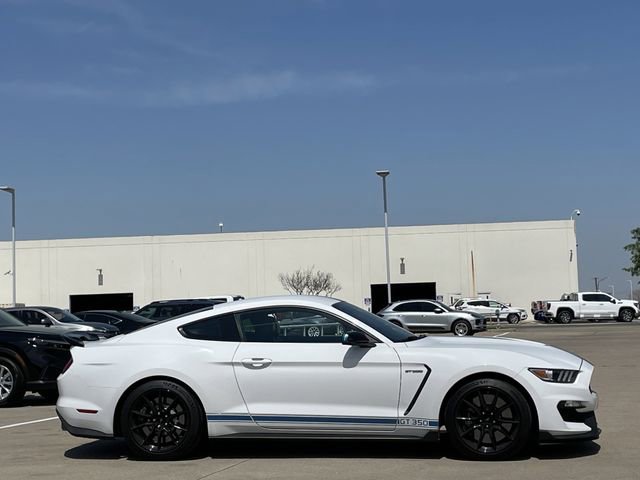 Used 2020 Ford Mustang Shelby GT350 w/ Technology Package image 3