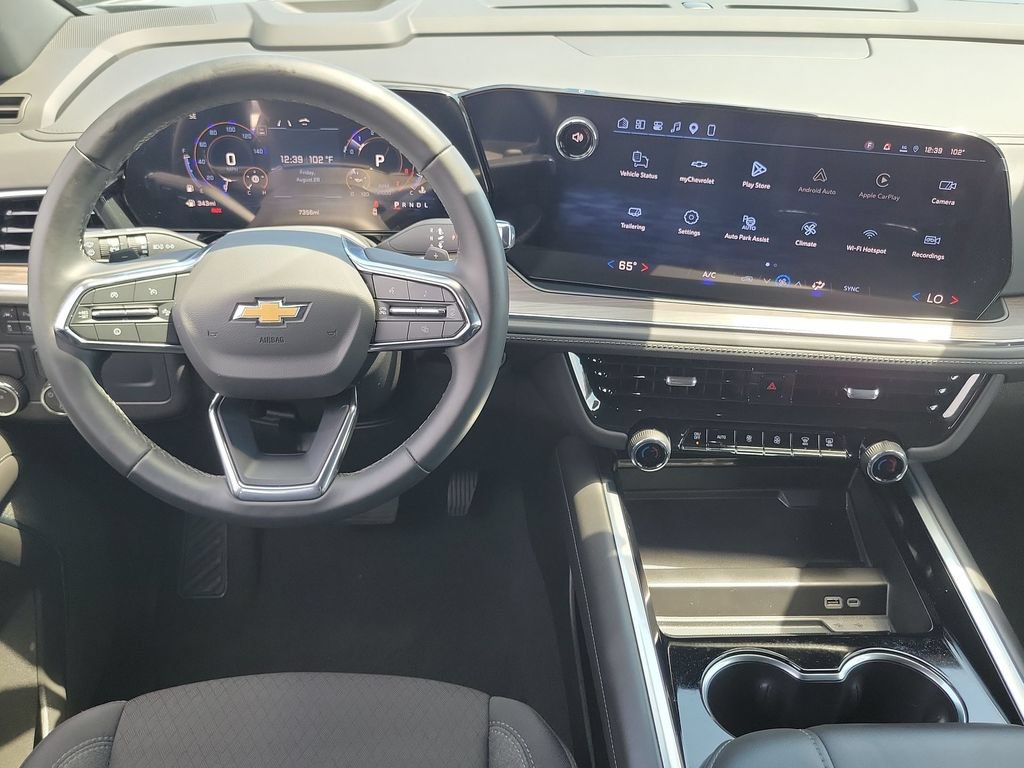Used 2026 Chevrolet Tahoe LS RWD image 11