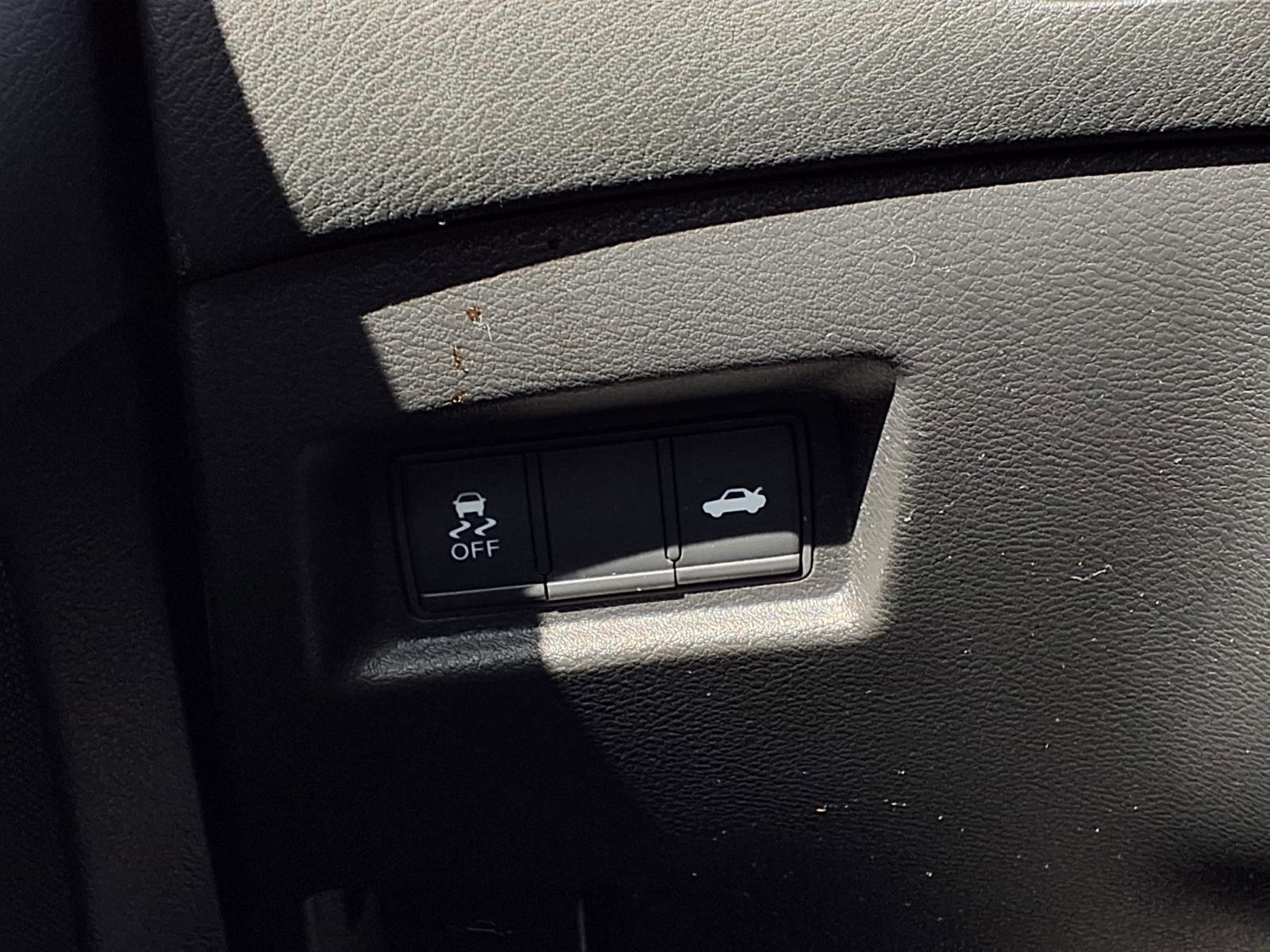 Used 2019 INFINITI Q50 Luxe AWD/4WD image 19