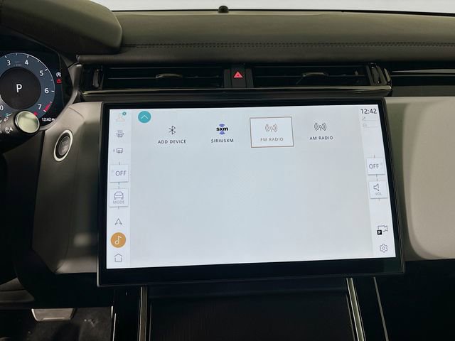 New 2026 Land Rover Range Rover Velar Dynamic SE AWD/4WD image 15