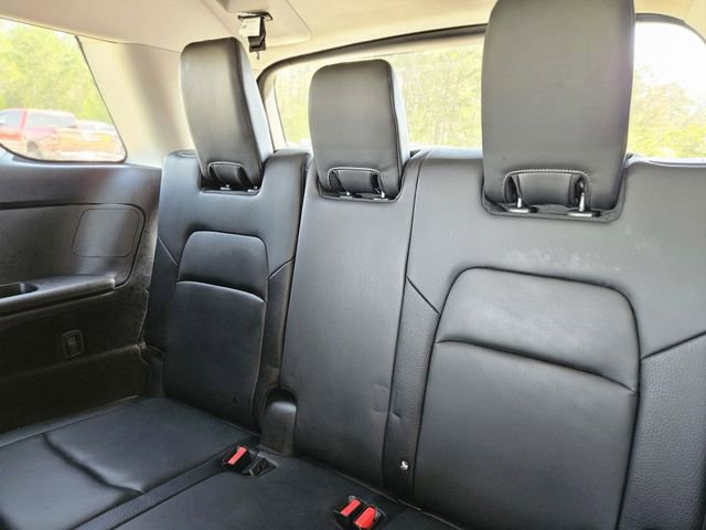 Certified 2025 Nissan Pathfinder SL image 30