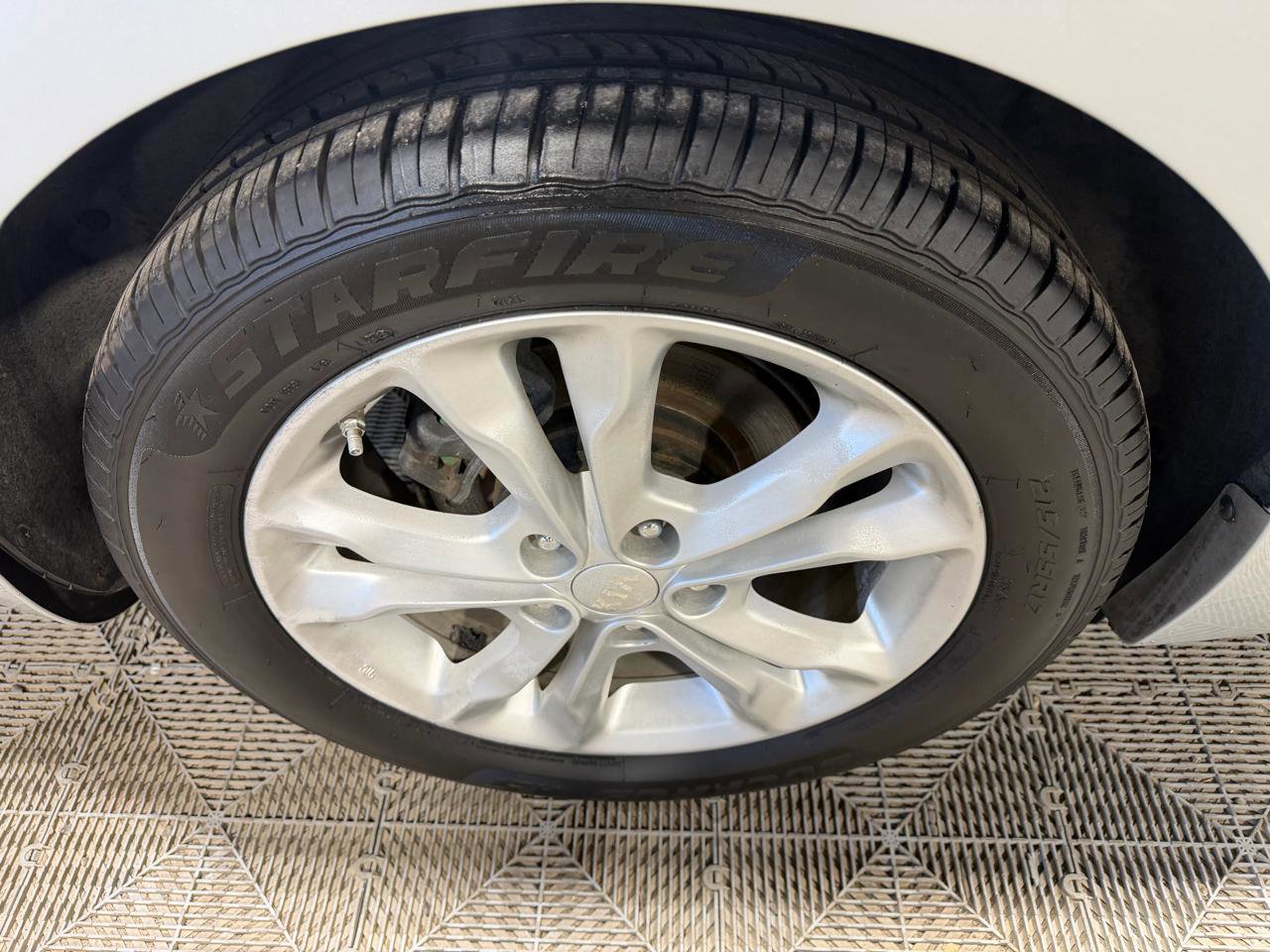 Used 2013 Kia Optima LX image 18