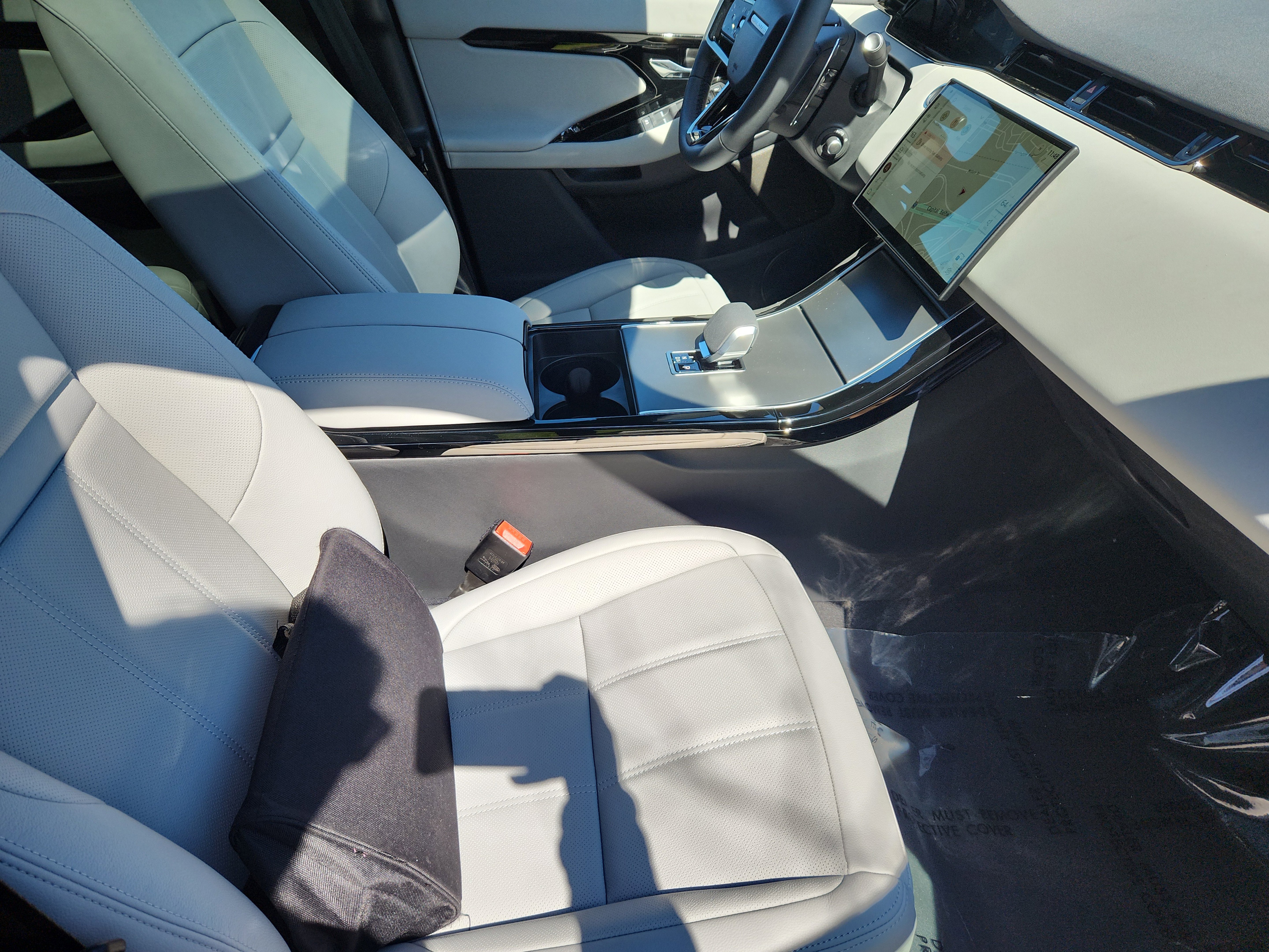 New 2026 Land Rover Range Rover Evoque S image 3