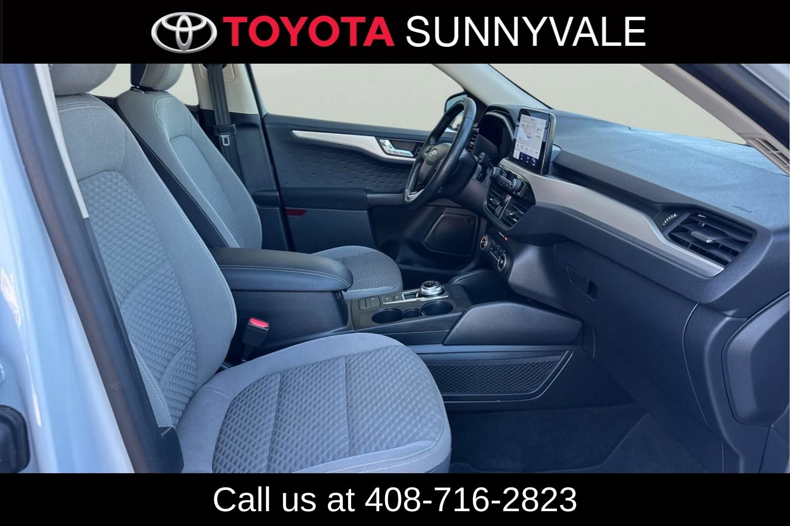 Used 2020 Ford Escape SE Sport image 20