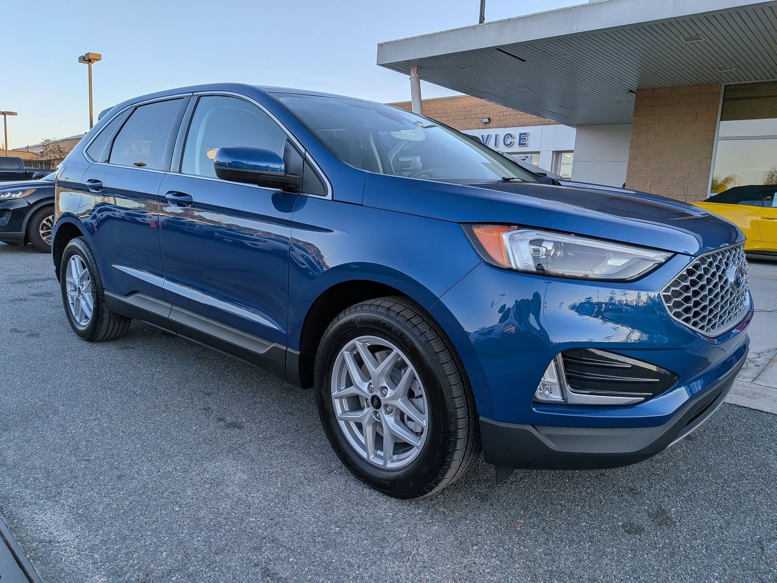 Certified 2023 Ford Edge SEL w/ Convenience Package image 3
