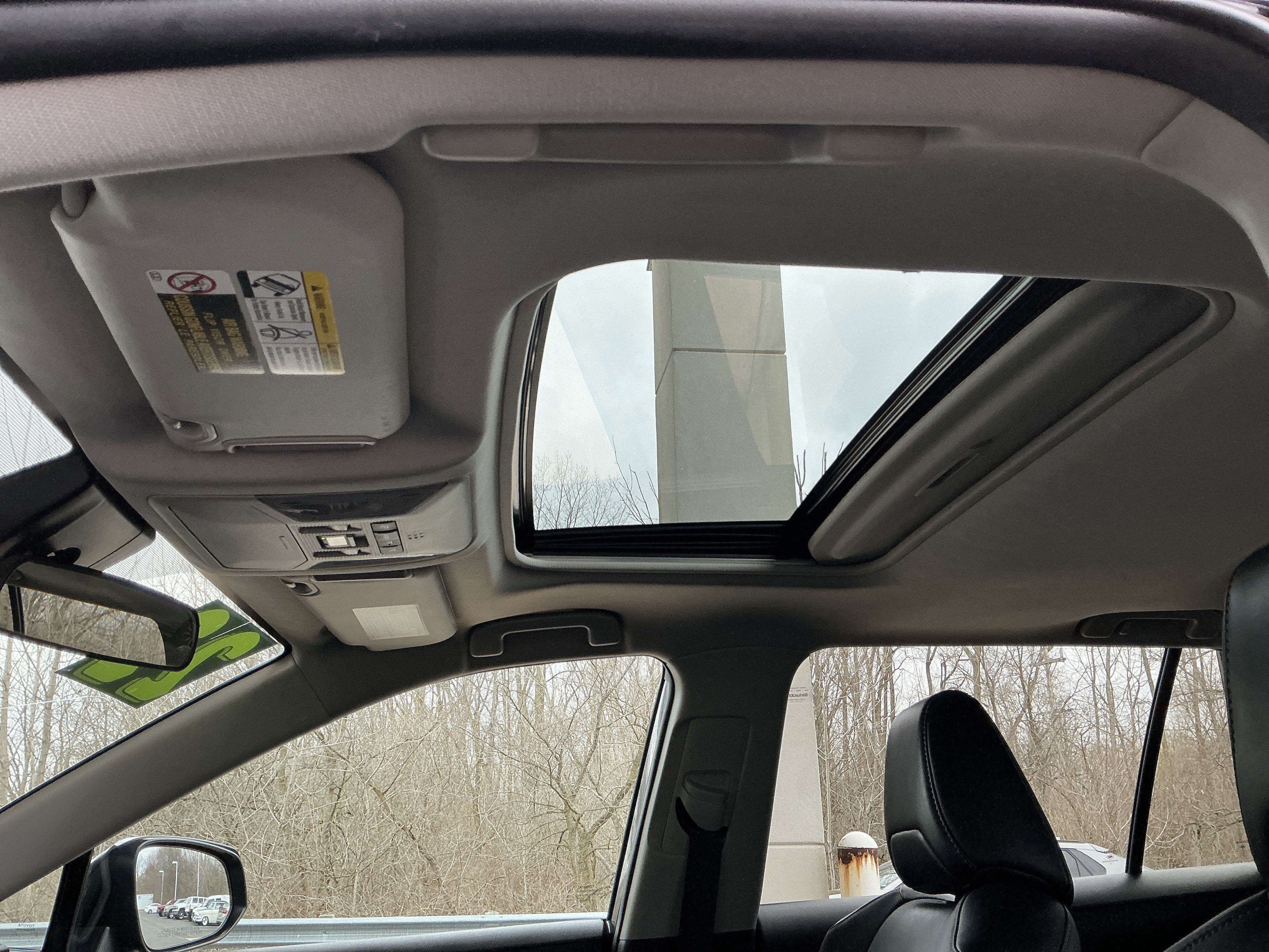 Used 2022 Toyota RAV4 XLE Premium FWD image 16