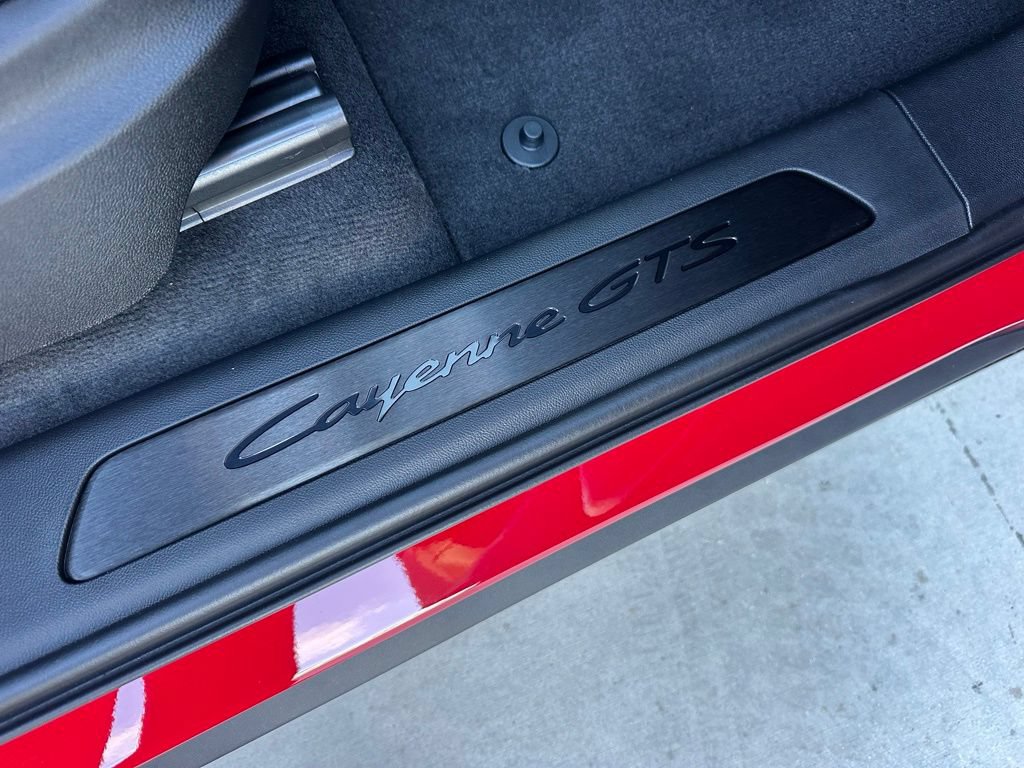 Certified 2026 Porsche Cayenne GTS AWD/4WD image 40