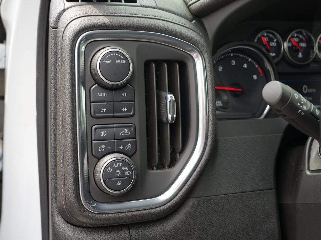 Used 2022 Chevrolet Silverado 3500 LTZ AWD/4WD image 16