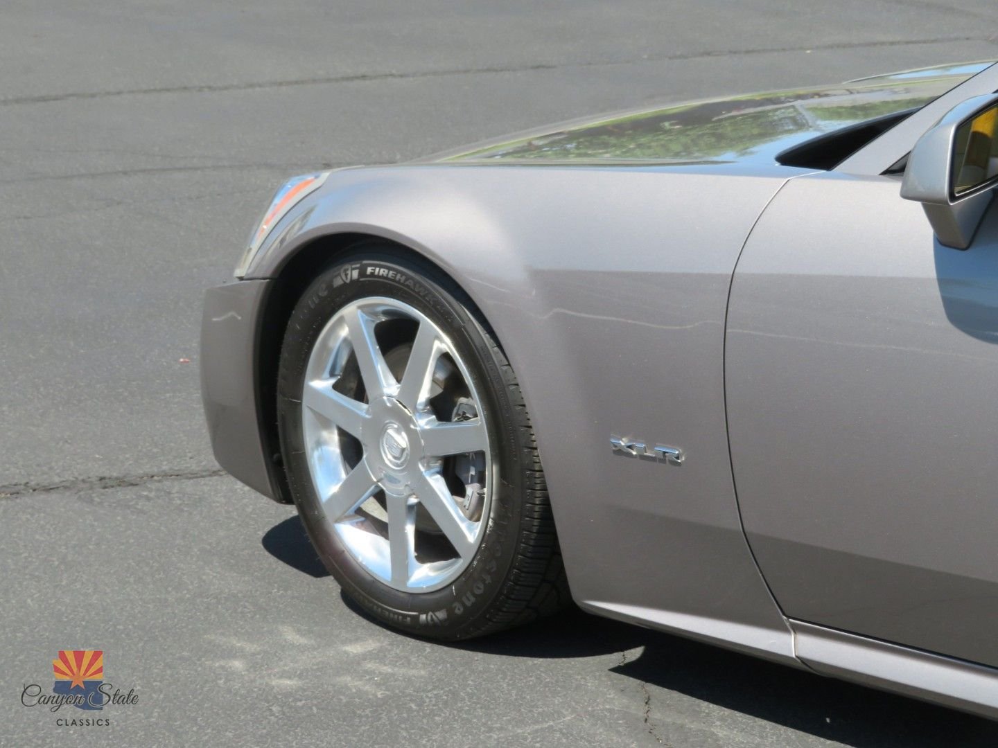 Used 2004 Cadillac XLR RWD image 13