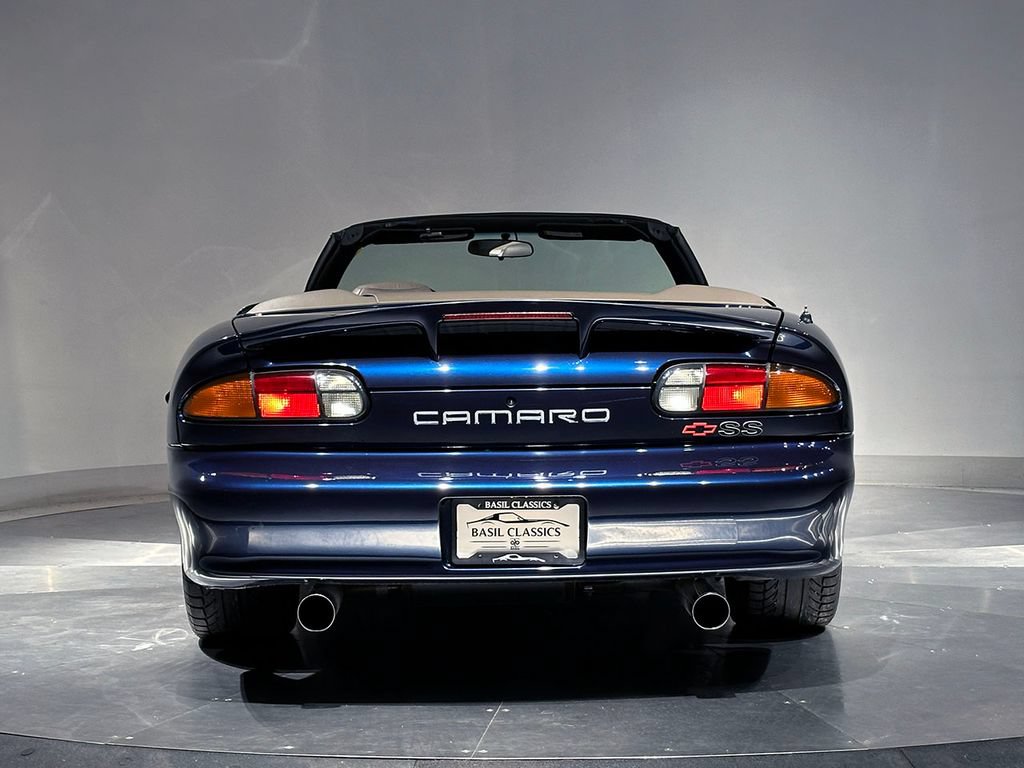 Used 2002 Chevrolet Camaro Z28 w/ SS Performance/Appearance Pkg RWD image 36