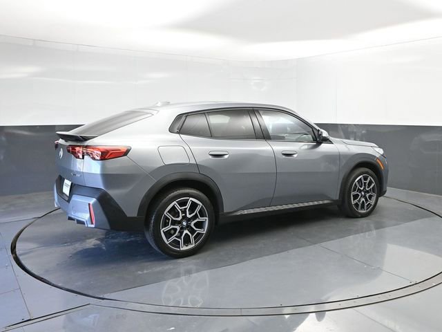 Used 2025 BMW X2 xDrive28i image 15