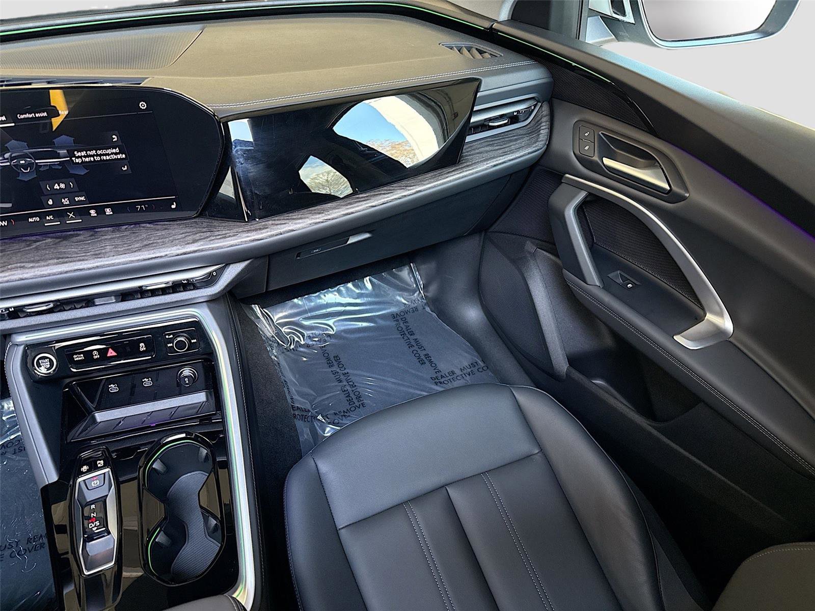 Certified 2025 Audi Q5 Premium w/ Convenience Package image 24