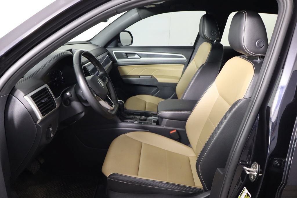 Used 2022 Volkswagen Atlas Cross Sport SE AWD/4WD image 14