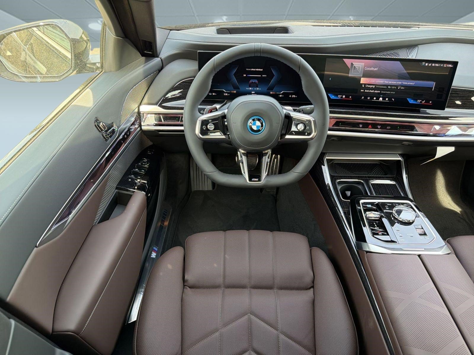 New 2026 BMW i7 xDrive60 w/ Premium Package AWD/4WD image 28