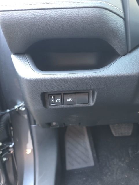 Used 2025 Toyota RAV4 LE image 15