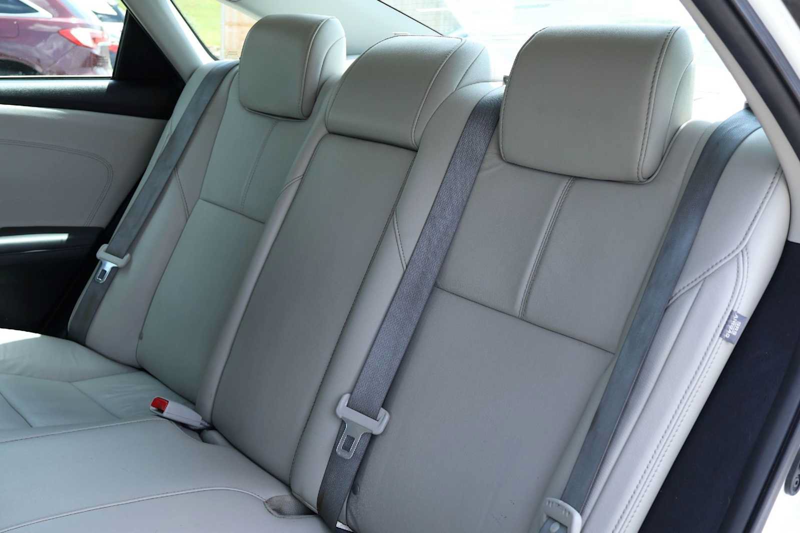 Used 2017 Toyota Avalon XLE Premium FWD image 13