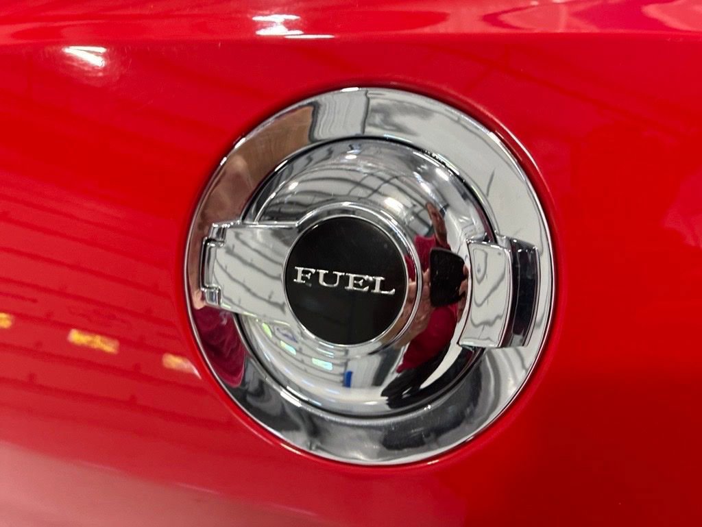 Used 2019 Dodge Challenger SXT RWD image 22