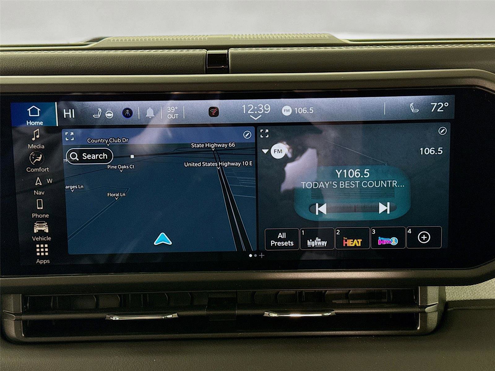 New 2025 Jeep Wrangler Sahara w/ Technology Group image 15