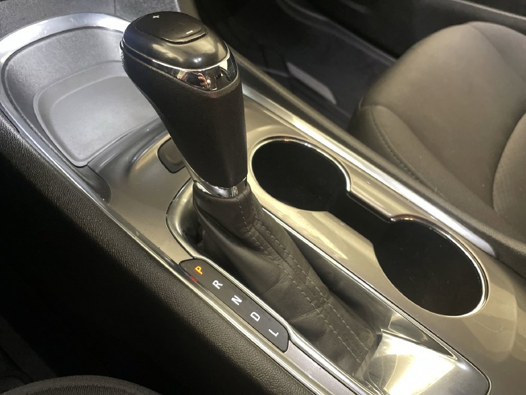 Used 2019 Chevrolet Malibu LT FWD image 9