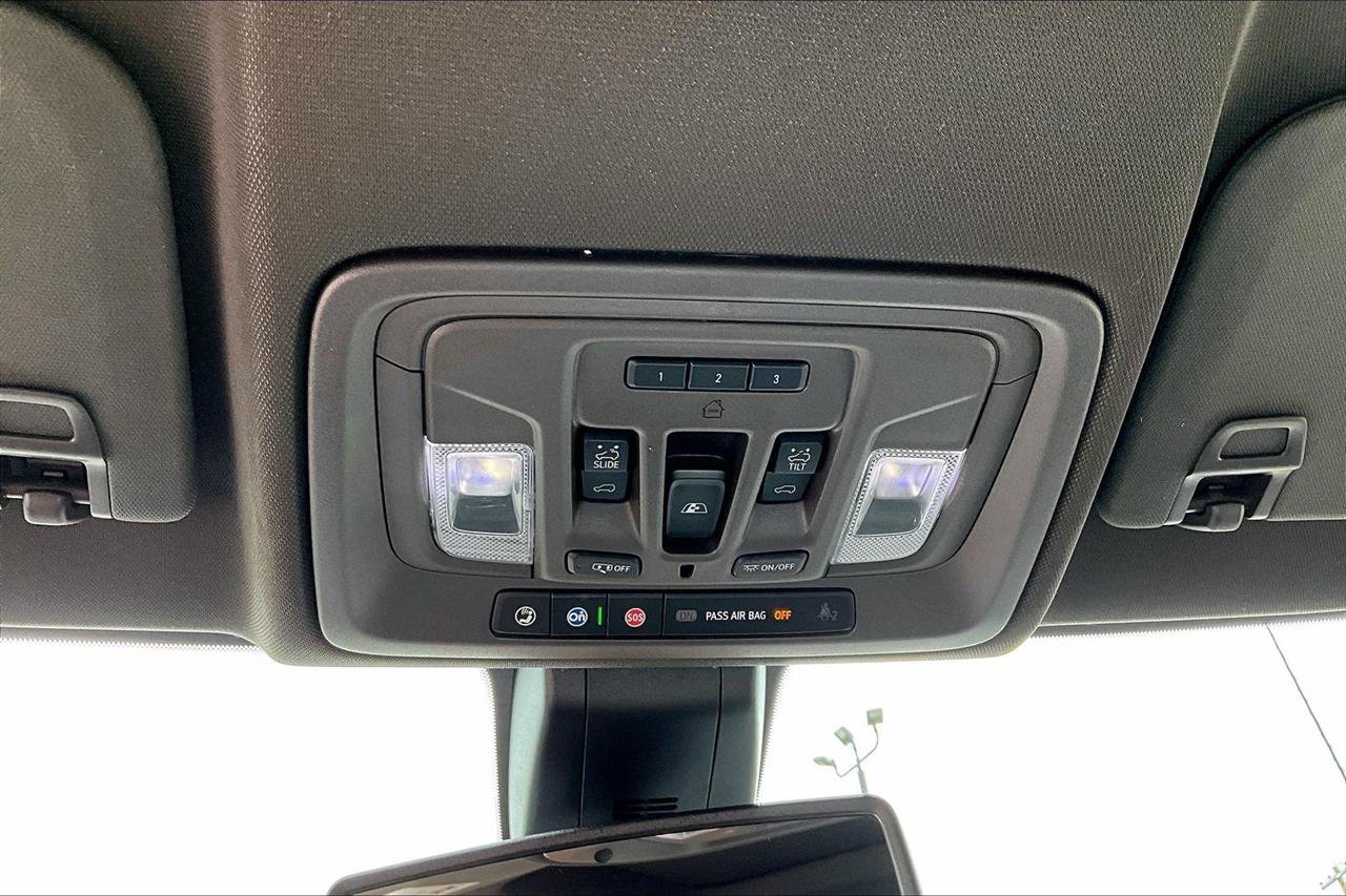 Used 2020 Chevrolet Silverado 1500 LTZ w/ LTZ Premium Package AWD/4WD image 17