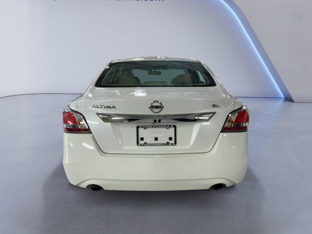 Used 2015 Nissan Altima 2.5 SL w/ Technology Package FWD image 5