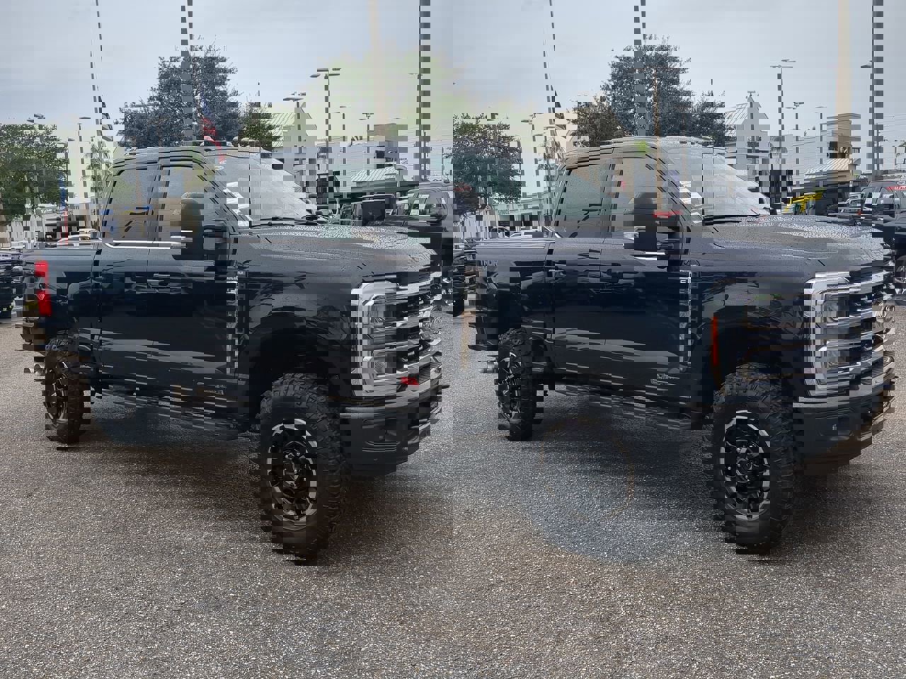 Used 2025 Ford F350 King Ranch w/ Tremor Off-Road Package image 2