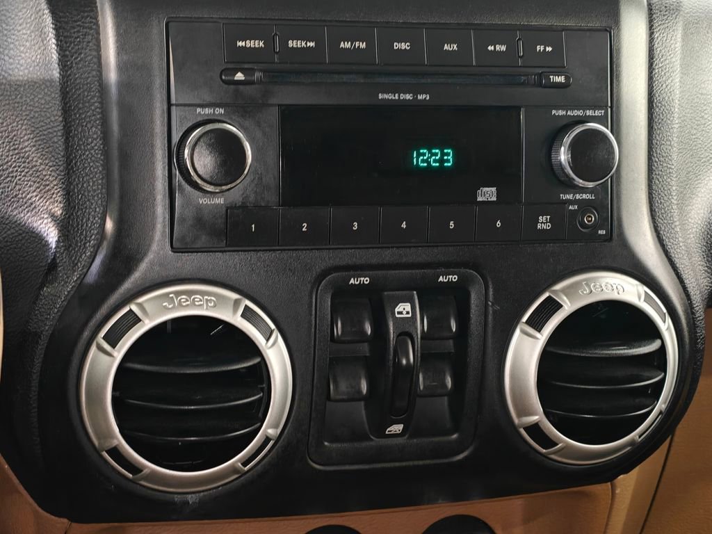 Used 2011 Jeep Wrangler Unlimited Sahara w/ Trailer Tow Group image 6