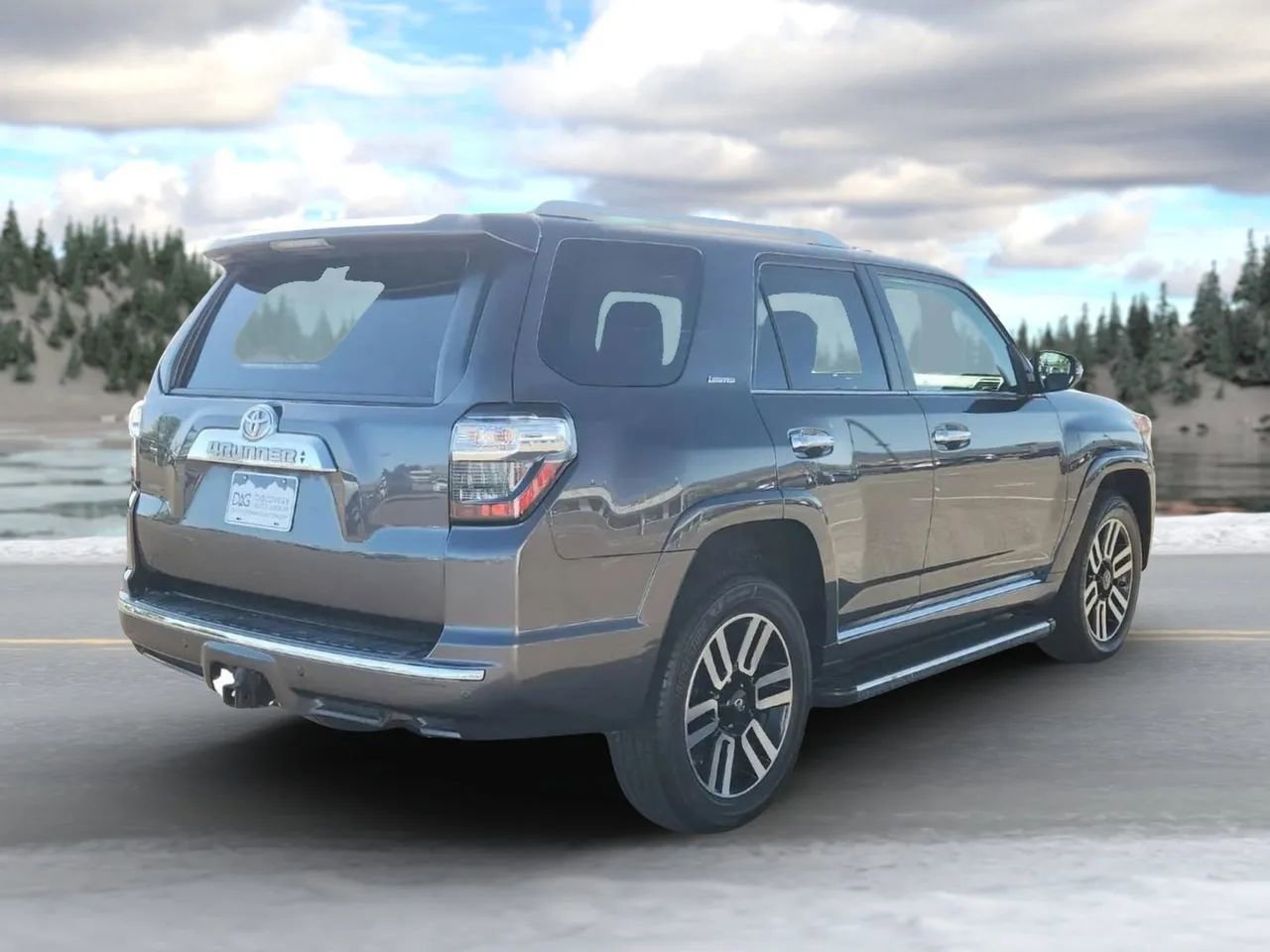 Used 2019 Toyota 4Runner Limited image 8
