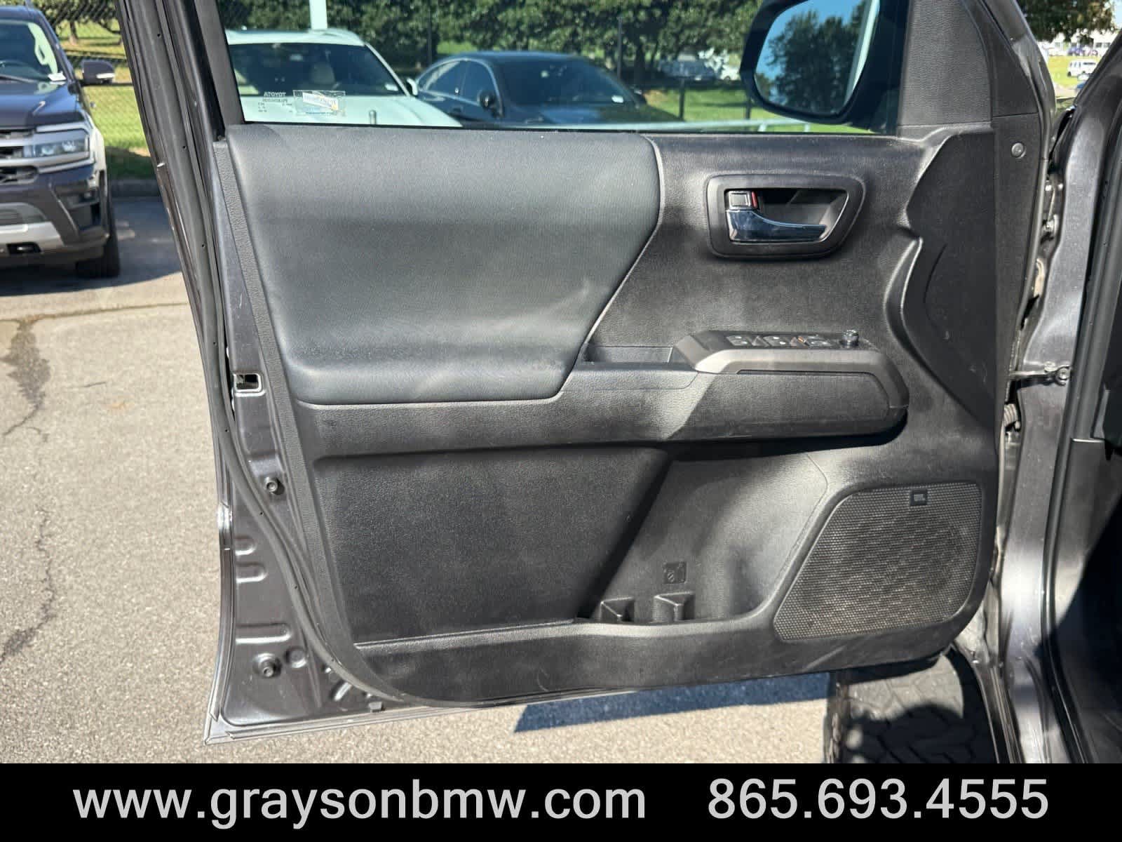Used 2023 Toyota Tacoma TRD Pro AWD/4WD image 18