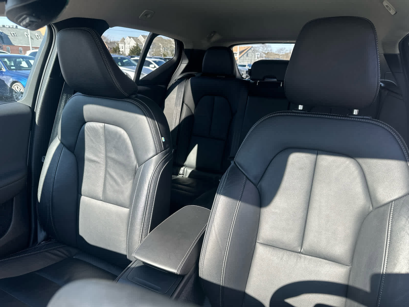 Certified 2023 Volvo XC40 B5 Core w/ Convenience Package image 15