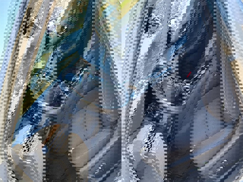 Used 2024 Nissan Altima 2.5 SV image 21