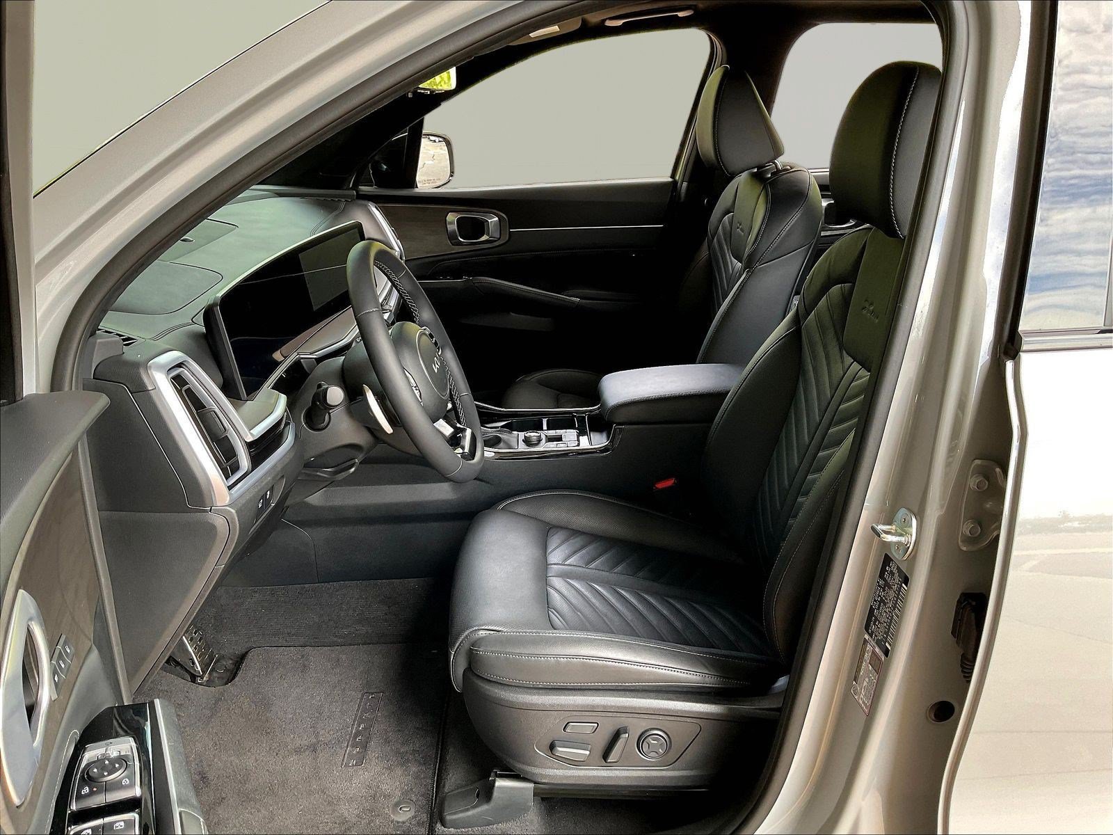 Used 2025 Kia Sorento SX Prestige AWD/4WD image 21