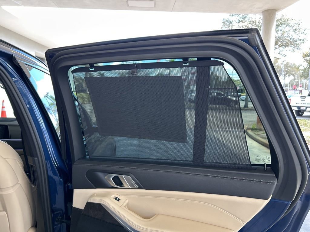 Used 2022 BMW X5 xDrive40i w/ M Sport Package image 36