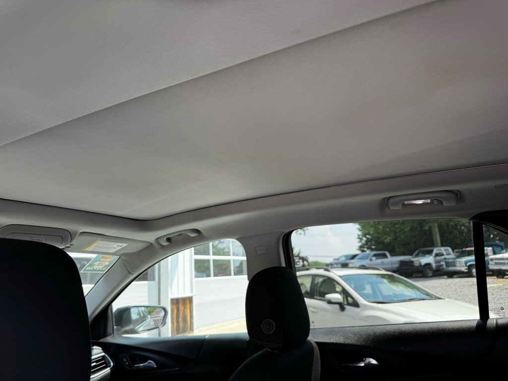 Used 2018 Chevrolet Equinox LT w/ Sun & Infotainment Package image 19