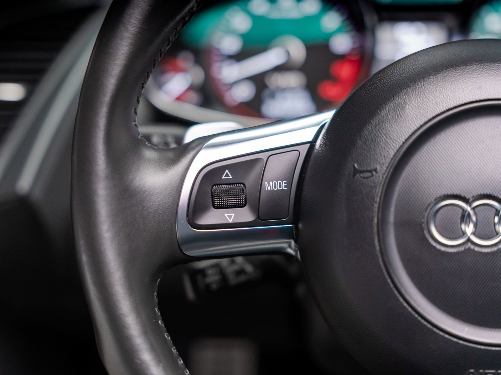 Used 2011 Audi R8 V10 image 49