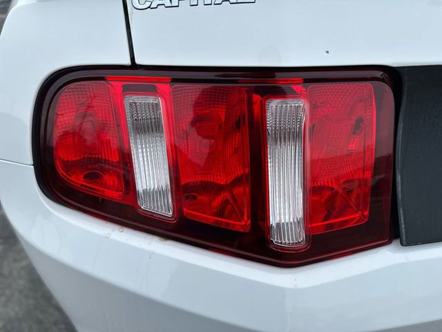 Used 2010 Ford Mustang GT image 24