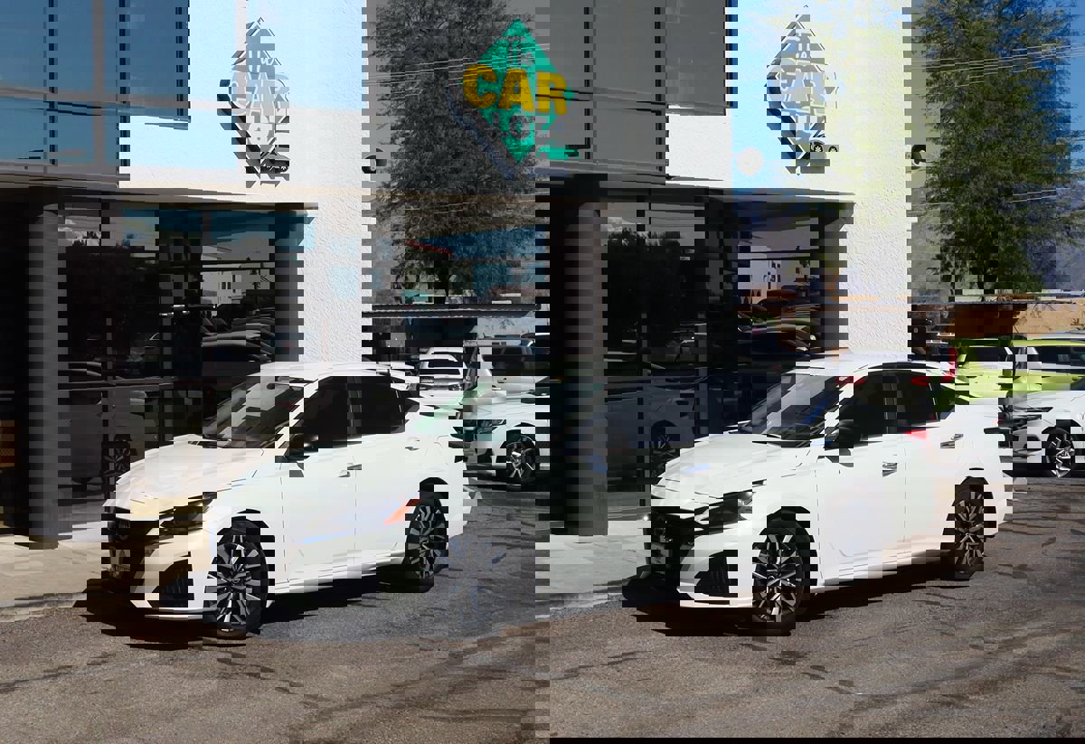 Used 2024 Nissan Altima 2.5 SV image 4