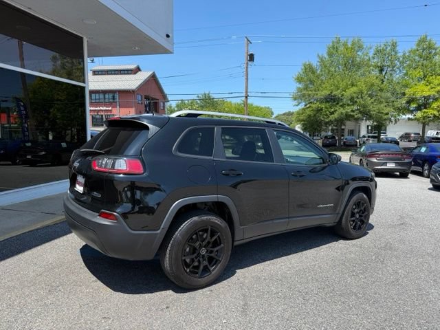 Used 2021 Jeep Cherokee Latitude AWD/4WD image 4
