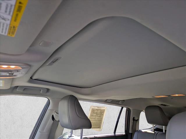 Used 2021 Toyota Highlander XLE image 23