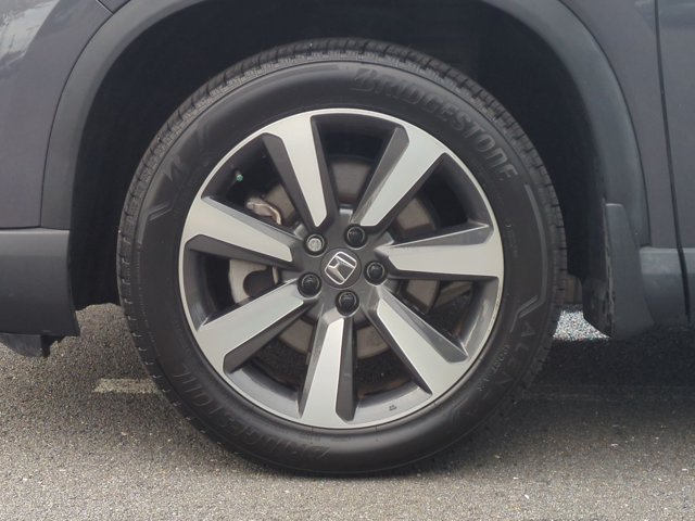 Certified 2023 Honda Pilot Touring image 27